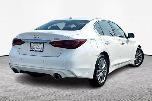 2022 INFINITI Q50 LUXE