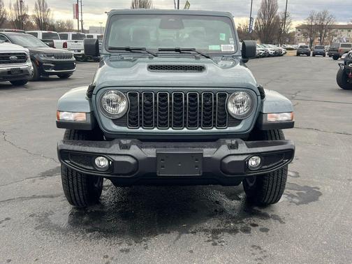 2026 Jeep Gladiator Sport S