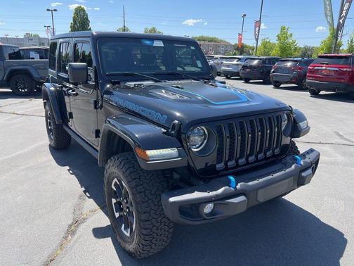 Black Clearcoat 2023 Jeep Wrangler 4xe Rubicon