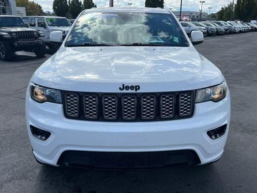 2021 Jeep Grand Cherokee Laredo