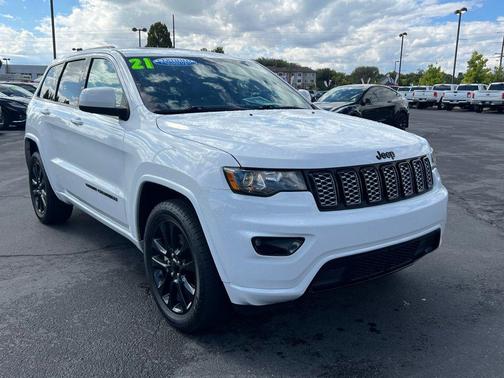 2021 Jeep Grand Cherokee Laredo