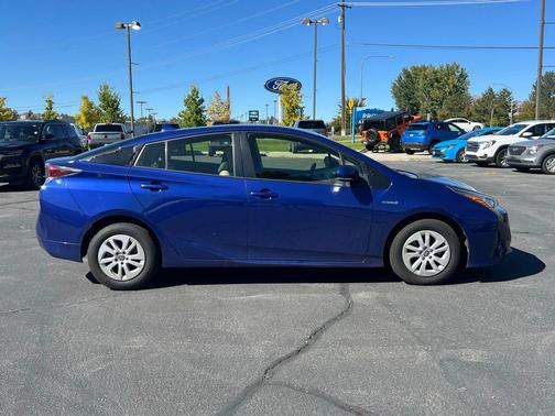 2016 Toyota Prius Two