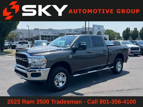 2023 RAM 2500 Tradesman Crew Cab 4x4 6'4' Box