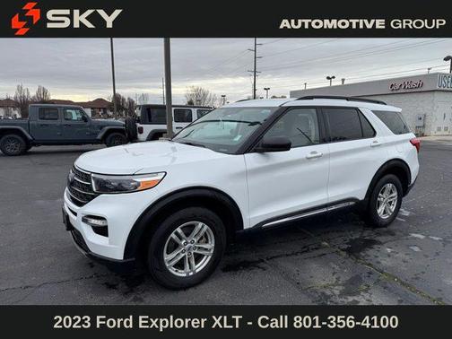 2023 Ford Explorer XLT