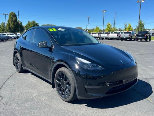 2023 Tesla Model Y Long Range Dual Motor All-Wheel Drive