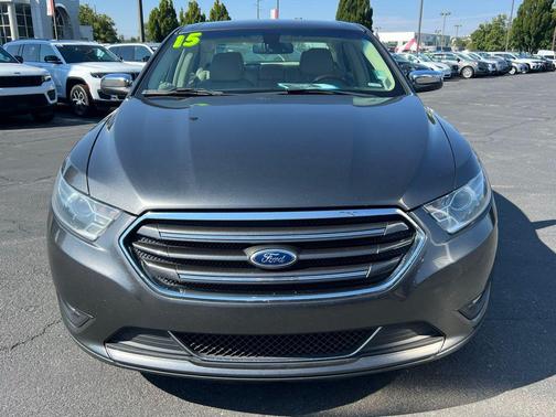 2015 Ford Taurus Limited