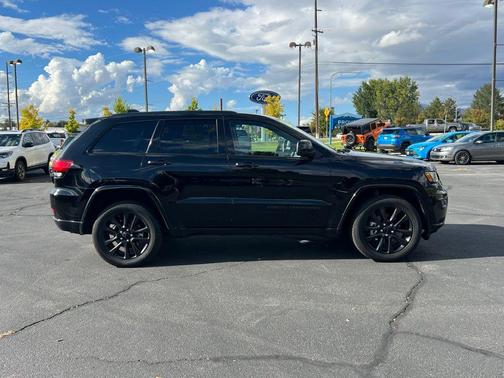 2020 Jeep Grand Cherokee Altitude