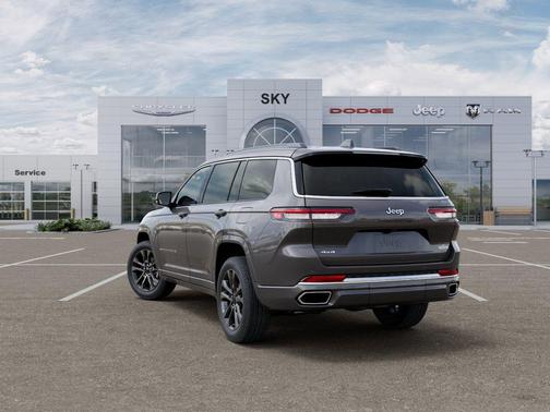 Baltic Gray Metallic Clearcoat 2025 Jeep Grand Cherokee L Overland