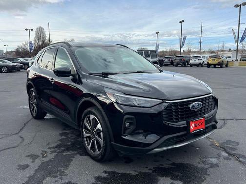 2024 Ford Escape Platinum