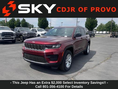 2025 Jeep Grand Cherokee Laredo