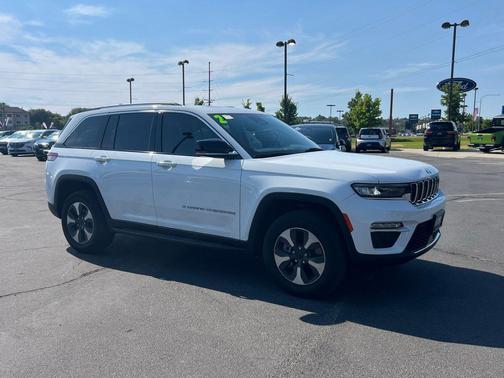 2022 Jeep Grand Cherokee 4xe Base