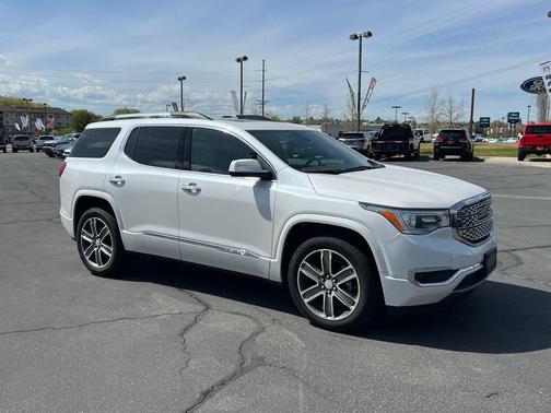 White Frost Tricoat 2018 GMC Acadia Denali