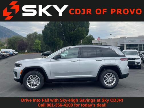 2025 Jeep Grand Cherokee Laredo