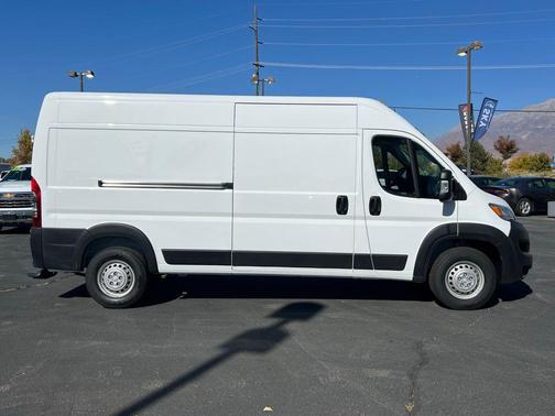 2025 RAM ProMaster 2500 Tradesman