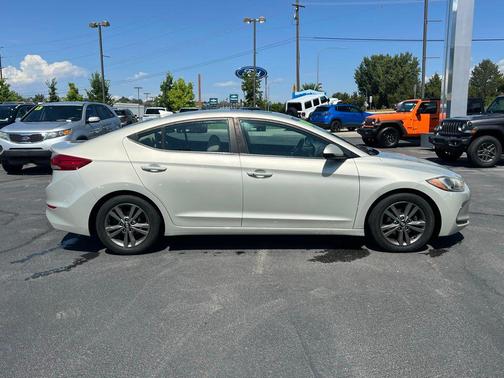 2018 Hyundai ELANTRA Value Edition