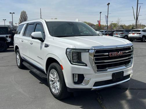 White 2024 GMC Yukon XL SLT