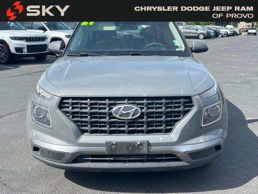 2021 Hyundai VENUE SE