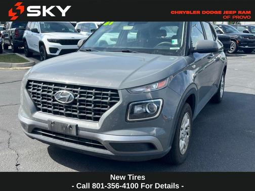 2021 Hyundai VENUE SE
