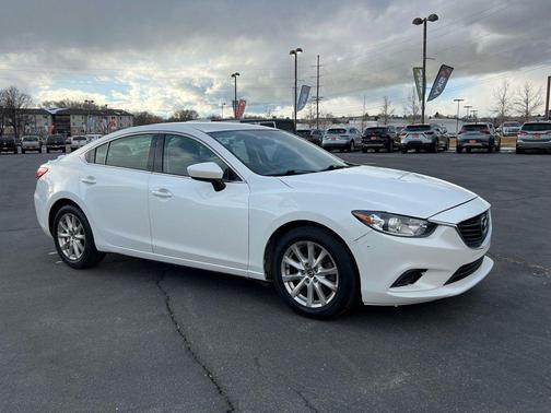 2016 Mazda Mazda6 i Sport