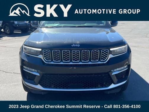 2023 Jeep Grand Cherokee Summit