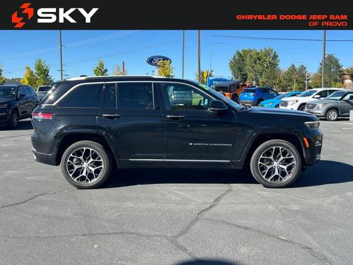 2023 Jeep Grand Cherokee Summit