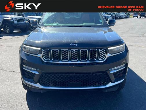 2023 Jeep Grand Cherokee Summit