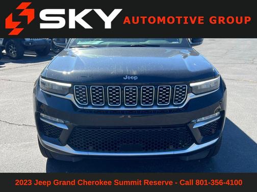 2023 Jeep Grand Cherokee Summit