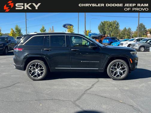 2023 Jeep Grand Cherokee Summit