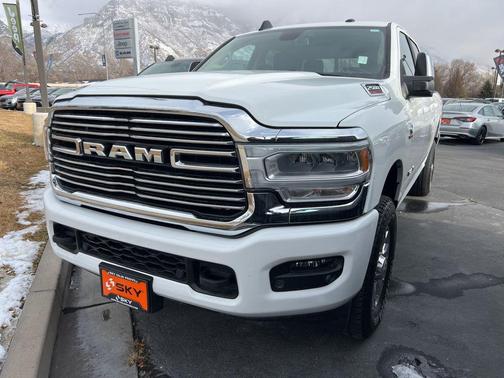 2024 RAM 2500 Laramie Crew Cab 4x4 6'4' Box