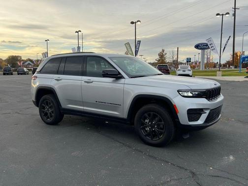 2025 Jeep Grand Cherokee Altitude