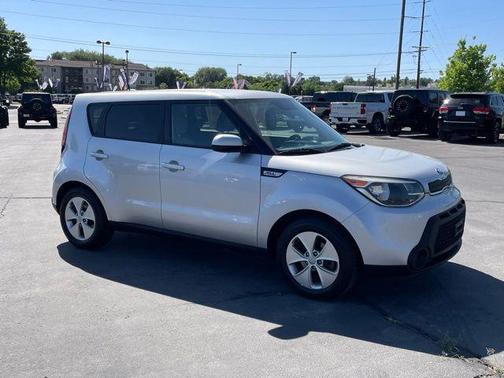 2016 Kia Soul Base