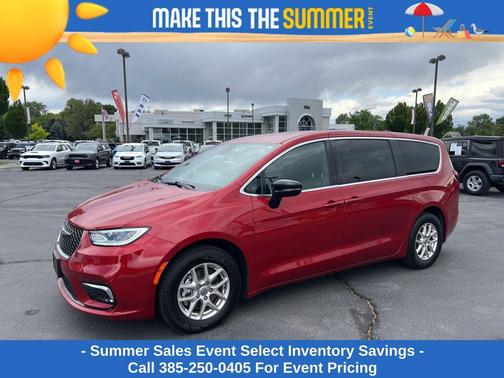 Red Hot Pearlcoat 2025 Chrysler Pacifica L