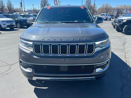 Baltic Gray Metallic Clearcoat 2022 Jeep Wagoneer Series III 4x4