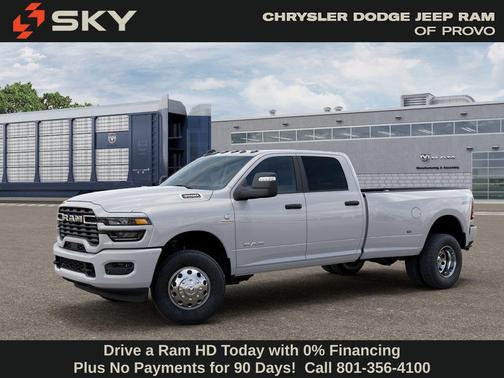Bright White Clearcoat 2026 RAM 3500 Big Horn Crew Cab 4x4 8' Box