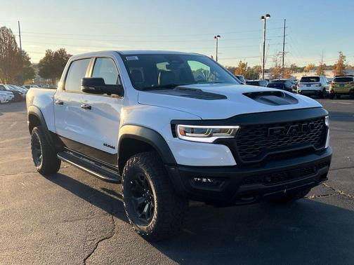 2026 RAM 1500 RHO Crew Cab 4x4 5'7' Box