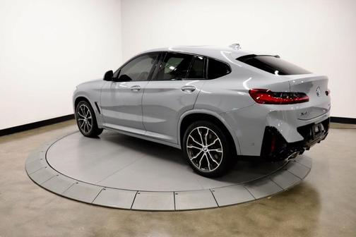 2022 BMW X4 xDrive30i