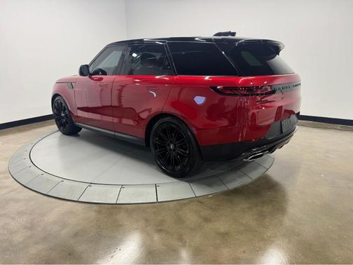 2024 Land Rover Range Rover Sport SE
