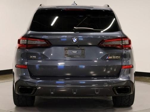 2022 BMW X5 M50i