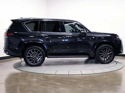 2025 Lexus LX 700h F Sport