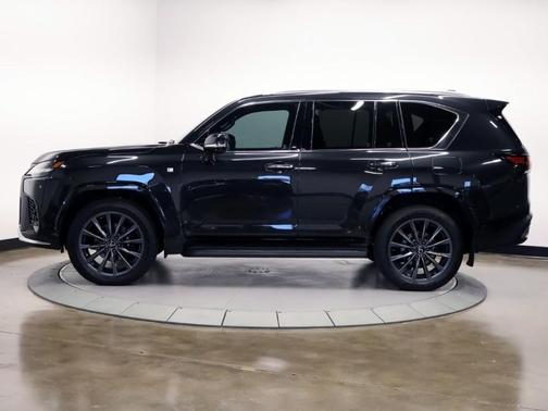 2025 Lexus LX 700h F Sport