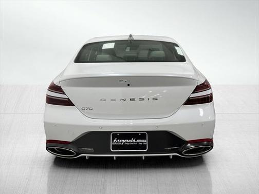 2025 Genesis G70 2.5T RWD