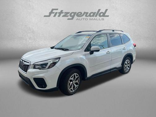 Crystal White Pearl 2021 Subaru Forester Premium
