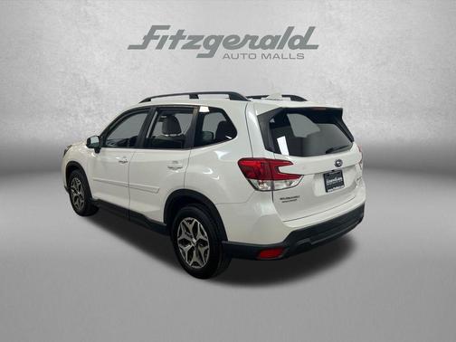 Crystal White Pearl 2021 Subaru Forester Premium