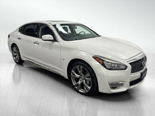 2015 INFINITI Q70L 3.7
