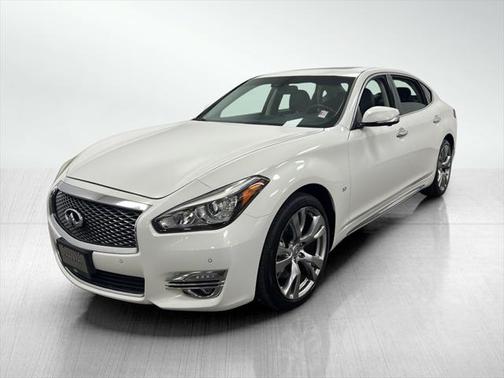 2015 INFINITI Q70L 3.7