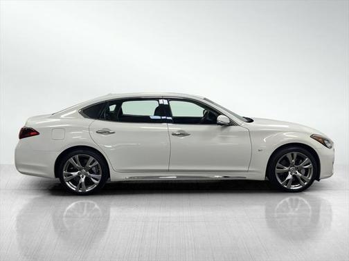 2015 INFINITI Q70L 3.7