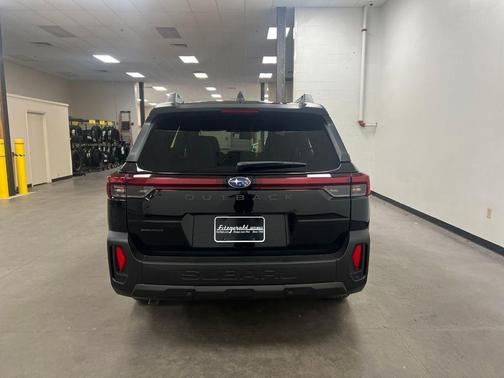 Crystal Black Silica 2026 Subaru Outback Premium