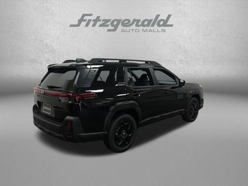 Crystal Black Silica 2026 Subaru Outback Limited