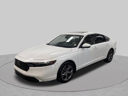 Platinum White Pearl 2023 Honda Accord EX