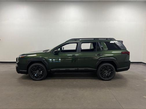 Deep Emerald Green Pearl 2026 Subaru Outback Limited XT